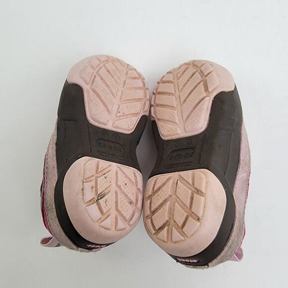 CROCS Infant Leather Slip On Sneaker Shoes - 6C - Picture 9 of 9